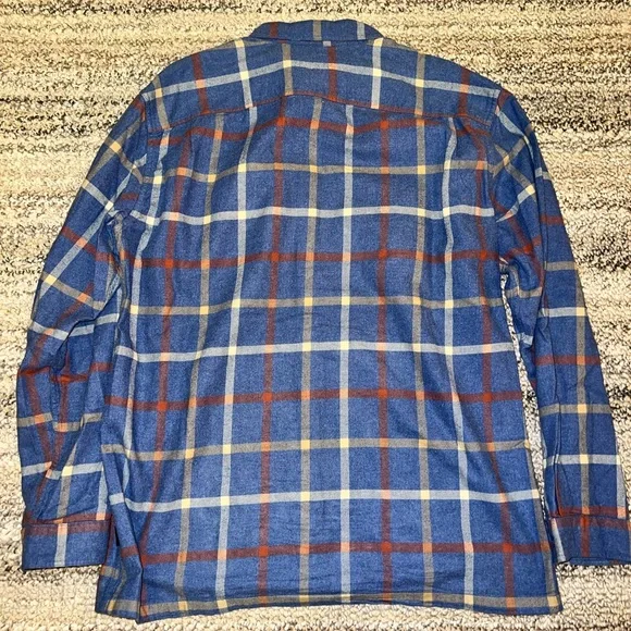 Patagonia Men’s Long Sleeved Organic Cotton Mid weight Fjord Flannel - Picture 5 of 5
